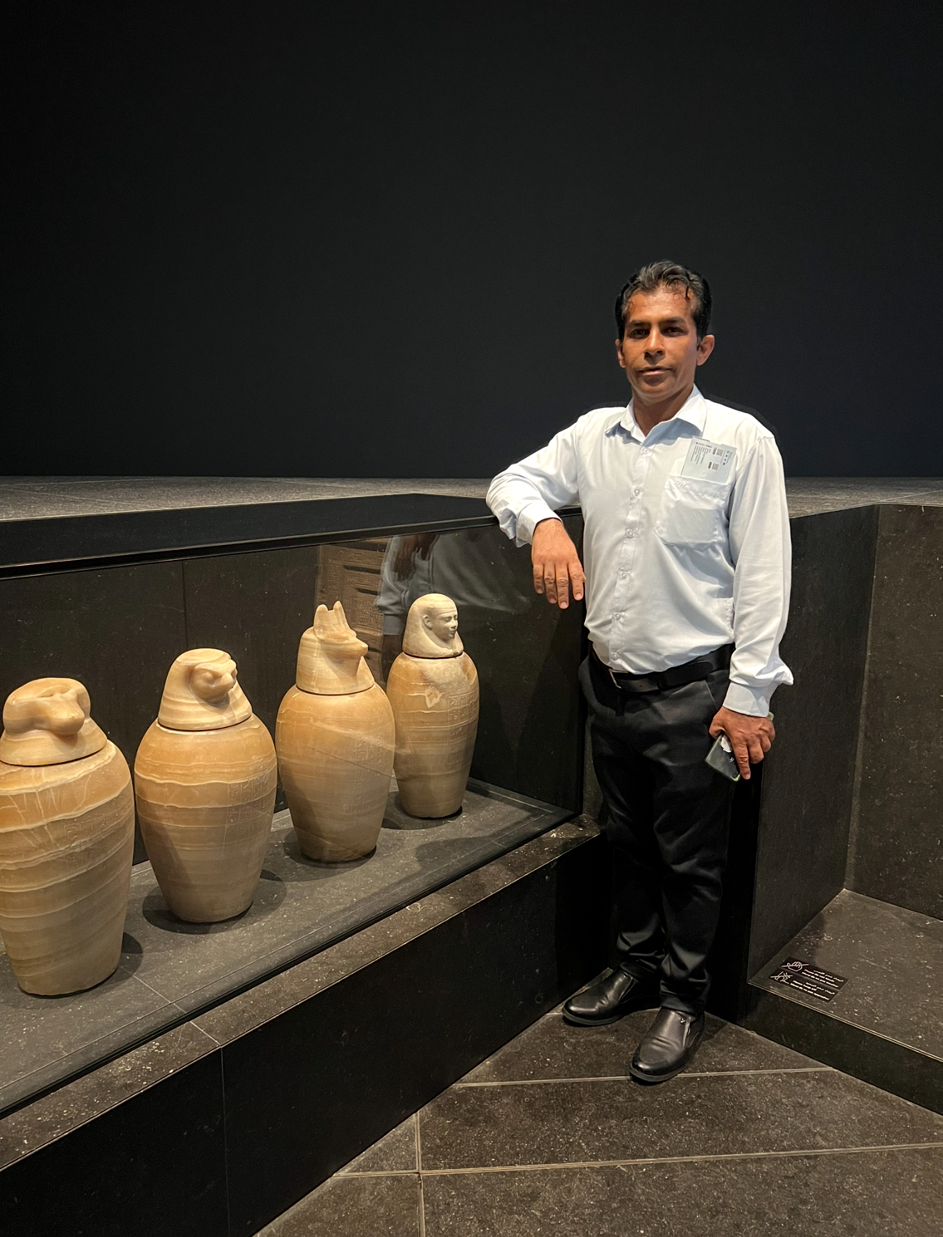 گذری برموزه پیوست77